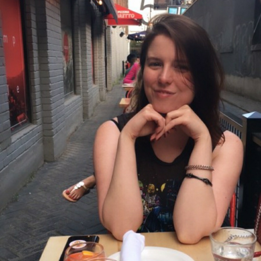 Meet your Posher, Hayley